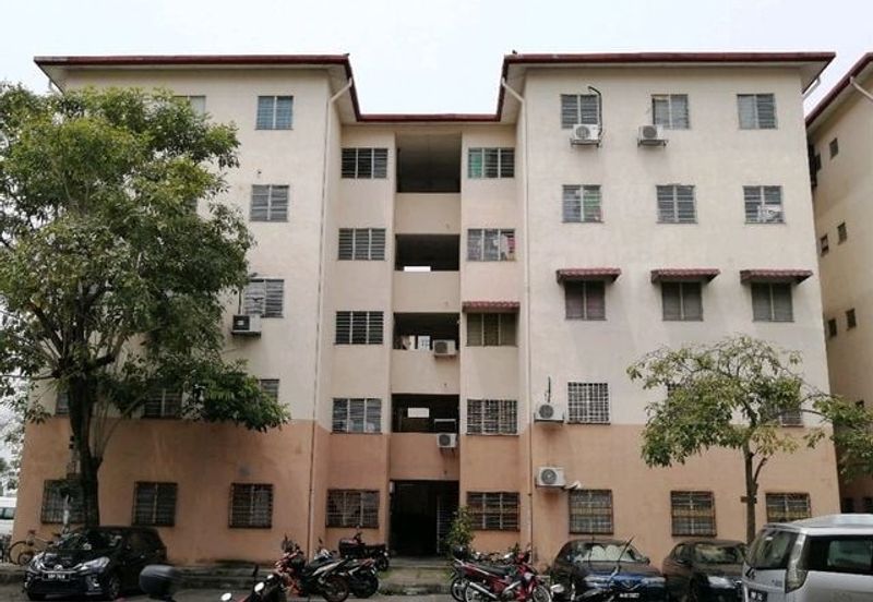 Puchong Utama Court 2