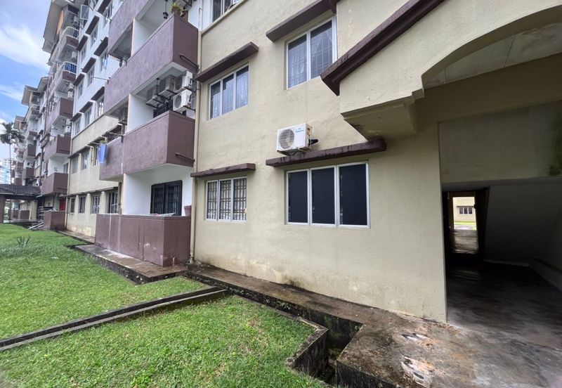 Sri Kenari Apartment