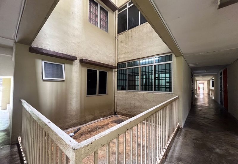 Sri Kenari Apartment