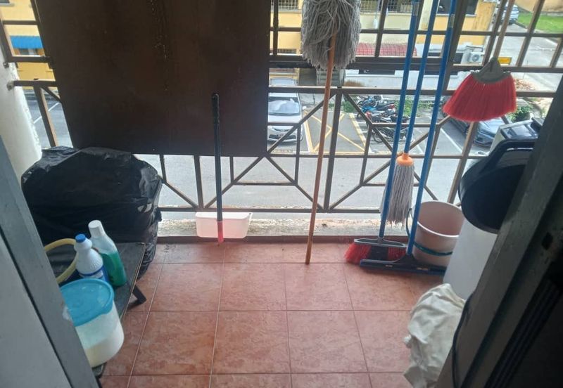 Lily & Jasmine Apartment