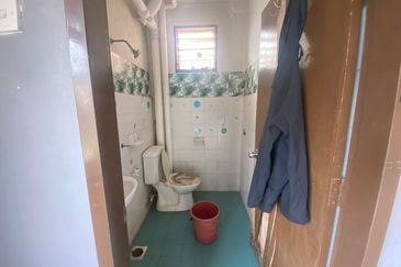 Taman Putri Kulai Flat