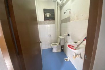 Taman Putri Kulai Flat