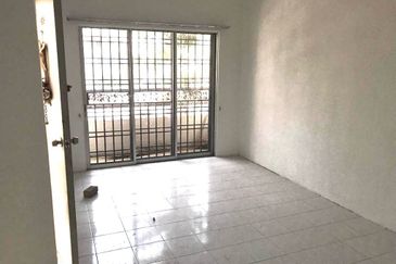 Summer Park Townhouse (Pangsapuri Alam Jaya), Bandar Baru Seri Alam