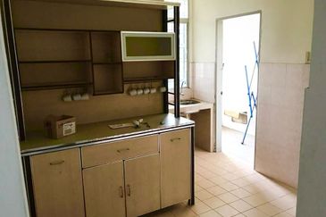 Summer Park Townhouse (Pangsapuri Alam Jaya), Bandar Baru Seri Alam