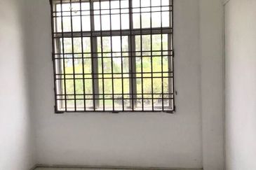 Summer Park Townhouse (Pangsapuri Alam Jaya), Bandar Baru Seri Alam