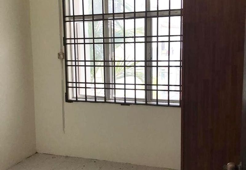 Summer Park Townhouse (Pangsapuri Alam Jaya), Bandar Baru Seri Alam