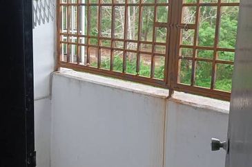 Summer Park Townhouse (Pangsapuri Alam Jaya), Bandar Baru Seri Alam