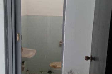 Summer Park Townhouse (Pangsapuri Alam Jaya), Bandar Baru Seri Alam