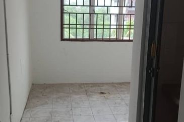 Summer Park Townhouse (Pangsapuri Alam Jaya), Bandar Baru Seri Alam