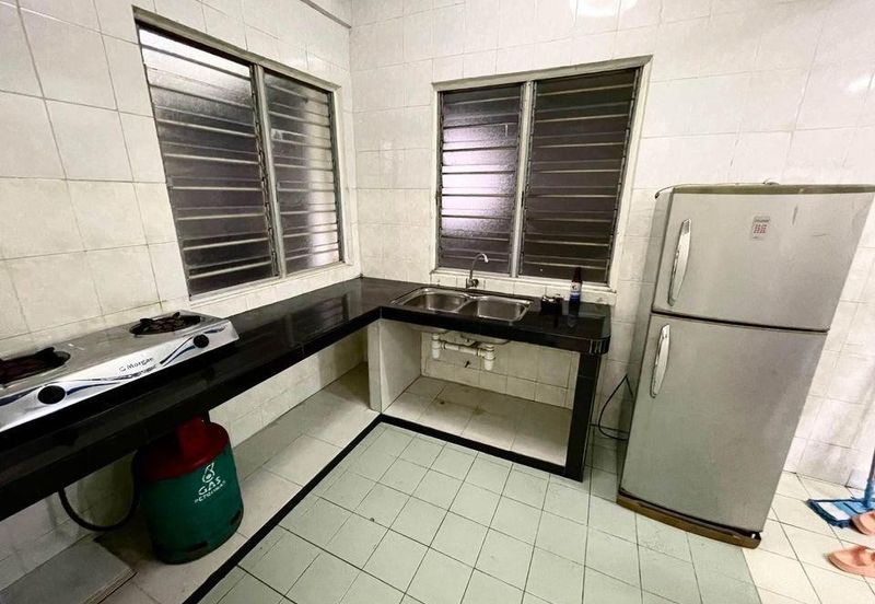 Dwi Mahkota Condominium