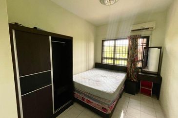 Dwi Mahkota Condominium