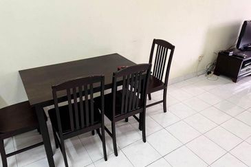 Dwi Mahkota Condominium