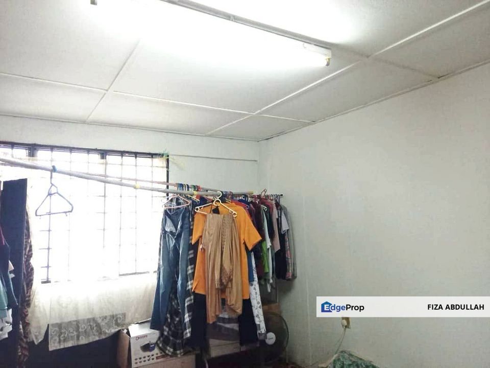 Below Market Jalan Sri Putri Taman Putri Kulai Senai Skudai Utm Tuas Double STorey Tarrece Full Loan, Johor, Kulai