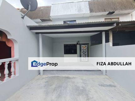 Taman Senai Jaya , Jalan Senai Rumah Teres 2 Tingkat 3 bilik 2 bilik Air Senai Kulai Johor Skudai Johor Bahru Fully Renovated Ada table Top, Johor, Senai