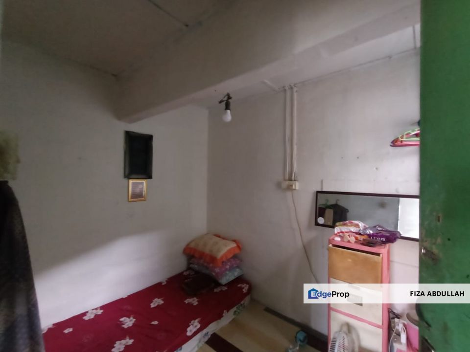 Full Loan Flat Stulang Laut Johor Bahru EDL CIQ  Berjaya Waterfront Low Cost 3 Bilik 1 Bilik Air Below MArket, Johor, Johor Bahru