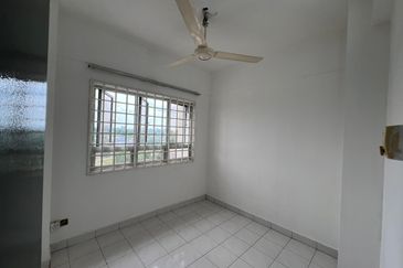 Dwi Mahkota Condominium