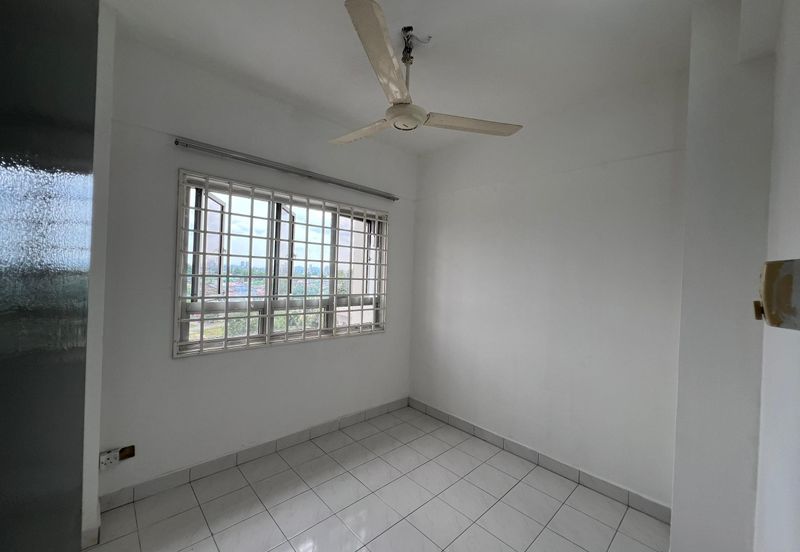 Dwi Mahkota Condominium