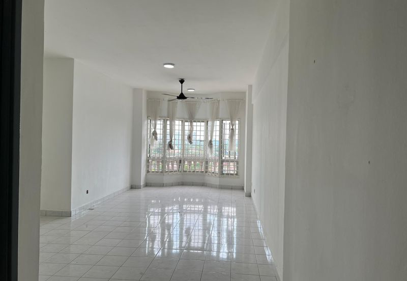 Dwi Mahkota Condominium