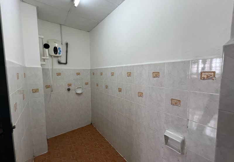 Dwi Mahkota Condominium