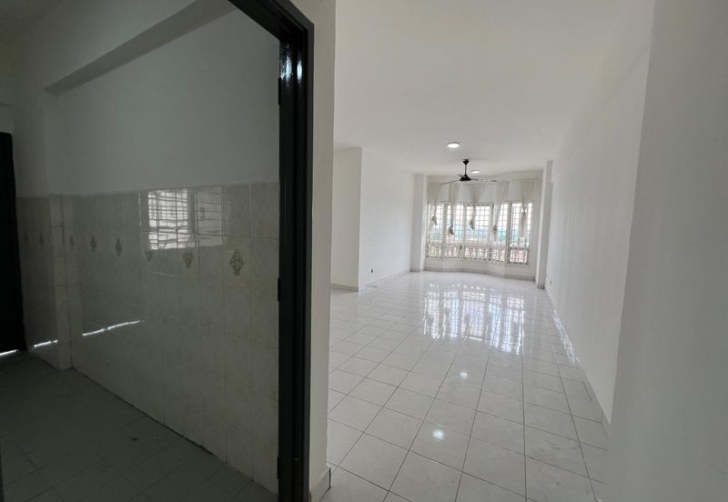 Dwi Mahkota Condominium