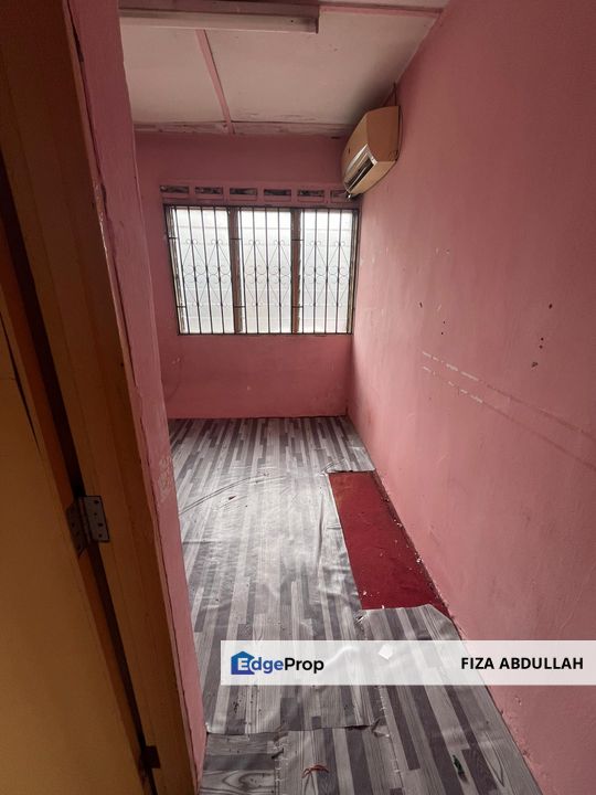 Below Market Taman Skudai Jalan Hang Tuah Skudai Senai 2 Bilik Rumah Teres 2 Tingkat UTM, Johor, Skudai