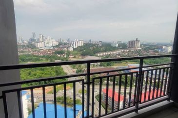SKS Habitat Apartment, Larkin