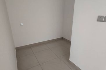 SKS Habitat Apartment, Larkin