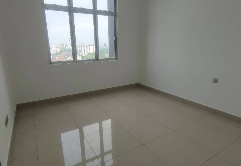 SKS Habitat Apartment, Larkin