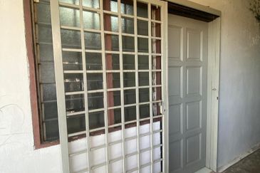 Flat Tasek 64, Bandar Baru Seri Alam