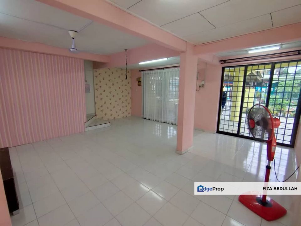 Double Storey Terrace House Fully Renovated di Jalan Gelam, Masai Jual Rumah Corner Lot 3 Bilik, 2 Bilik Air, Taman Rinting, Masai, Johor, Masai