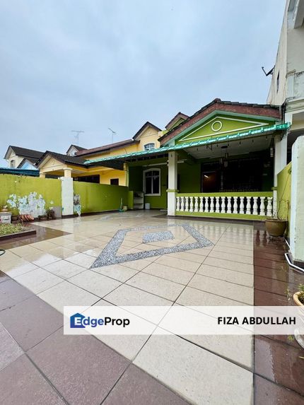 Renovated 2-Storey Bumi Lot @ Bandar Putra Kulai | 24x75 | 4R2B | Extended Kitchen & Rooms | RM480K Only!, Johor, Kulai
