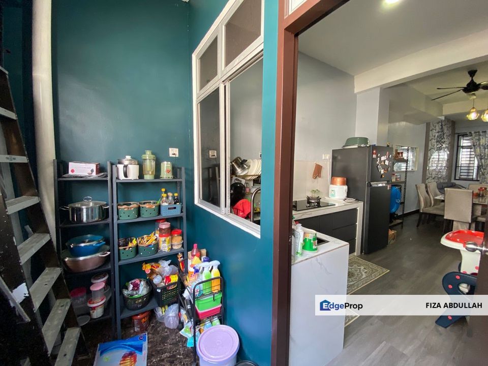 Three Storey Tarrace  Jalan PUlai Mutiara Taman Pulai Mutiara 2 Johor 4B3B Bumi Lota with fully furnished, Johor, Kangkar Pulai