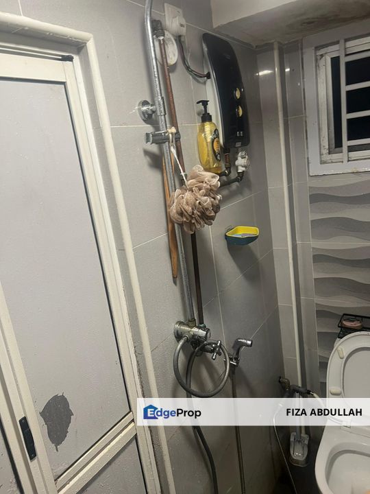 Flat Taman Jaya Mas Skudai Tingkat 3 2 bilik 1 bilik air boleh full loan ada table top, Johor, Skudai