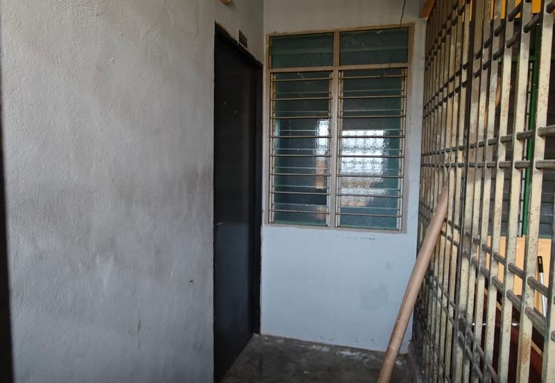 Flat Temenggong, Bandar Indahpura