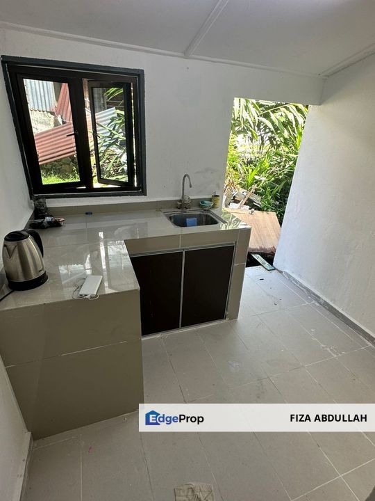 Fully Renovation Jalan Rumbia Taman Daya Johor Bahru CIQ 3 bilik boleh full loan, Johor, Johor Bahru