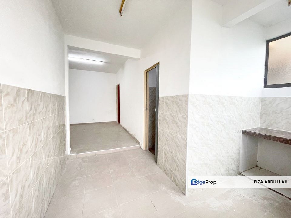 Flat Nibong Taman Daya Johor Bahru CIQ Aeon Tebrau mmhe Full Loan Below Market , Johor, Johor Bahru