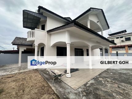 Corner Lot Near Molek Unfurnish Unit with Gated Guarded, Johor, Masai