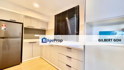 Corner Lot Renovated with Fully Furnished , Johor, 