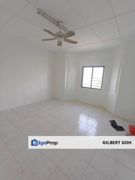 Taman Senai jaya 2 tingkat untuk JUAL few unit, Johor, Senai
