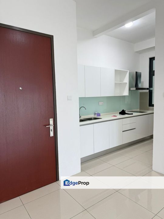 8 Scape Residences @ Taman Perling 3 bed partial furnish, Johor, Johor Bahru