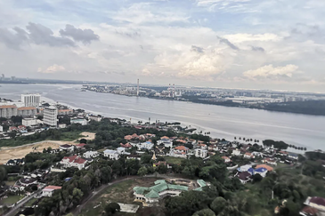 Paragon Suites @ CIQ