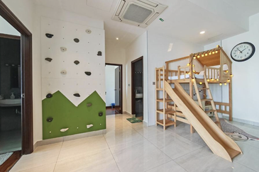 Paragon Suites @ CIQ