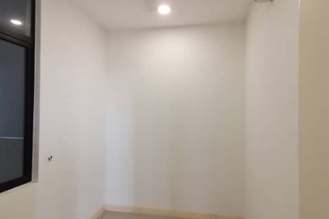 D'Pristine Medini, Meridian Medini, Iskandar Puteri, Johor. Brand New Subsale for Sale