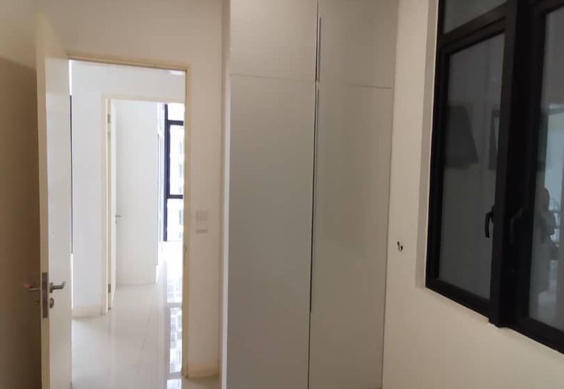 D'Pristine Medini, Meridian Medini, Iskandar Puteri, Johor. Brand New Subsale for Sale