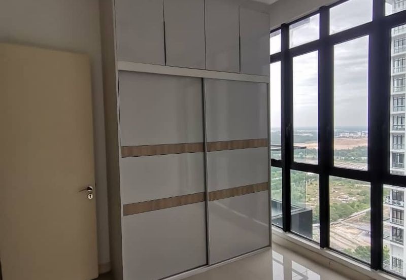 D'Pristine Medini, Meridian Medini, Iskandar Puteri, Johor. Brand New Subsale for Sale