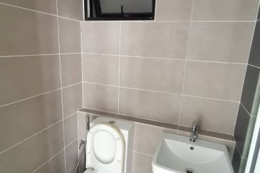 D'Pristine Medini, Meridian Medini, Iskandar Puteri, Johor. Brand New Subsale for Sale