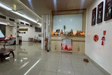 Jalan Penaga, Taman Pulai Hijauan, Kangkar Pulai 2 Storey Cluster Corner Lot for Sale