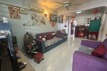 JALAN SAGA 1, KULAI. 古来美华单层廉价屋出售 Good Condition