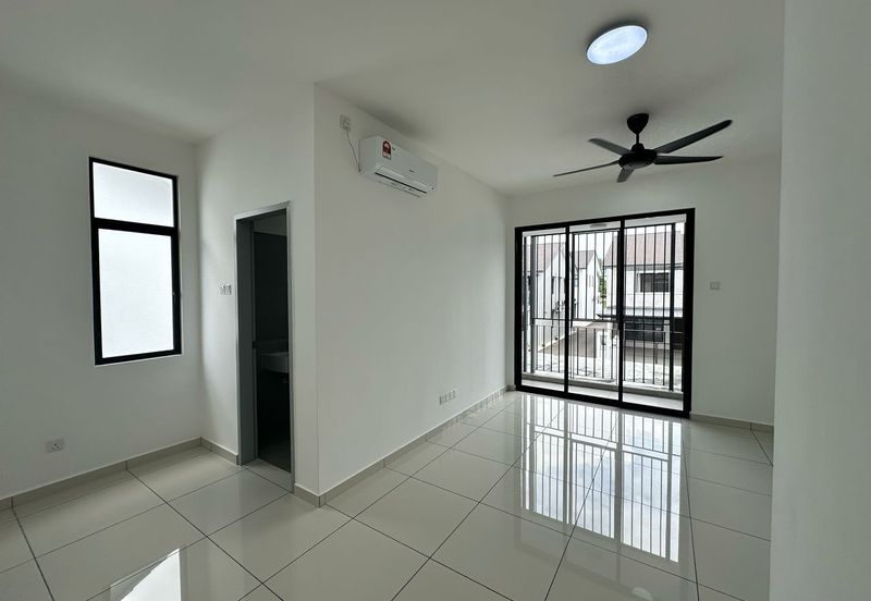 Austin Crest Ruby, Double Storey End Lot for Sale