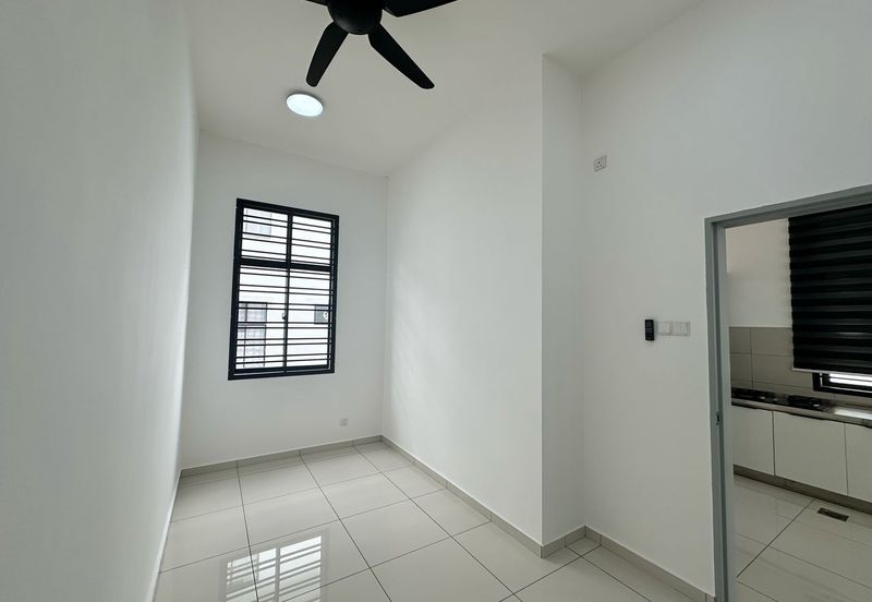 Austin Crest Ruby, Double Storey End Lot for Sale